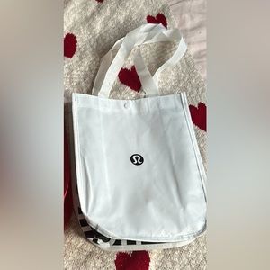 Lululemon bags